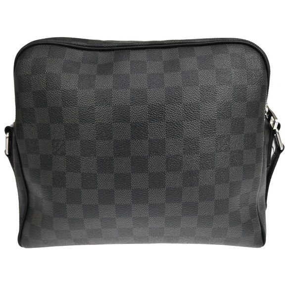 LOUIS VUITTON Reporter Dayton Shoulder Bag - Picture 2 of 16